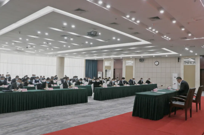 人生就是博集团、温泉集团举办贯彻落实市第十三次党代会精神宣讲报告会