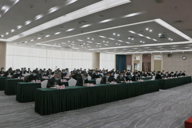 人生就是博集团、温泉集团举办贯彻落实市第十三次党代会精神宣讲报告会(图3)