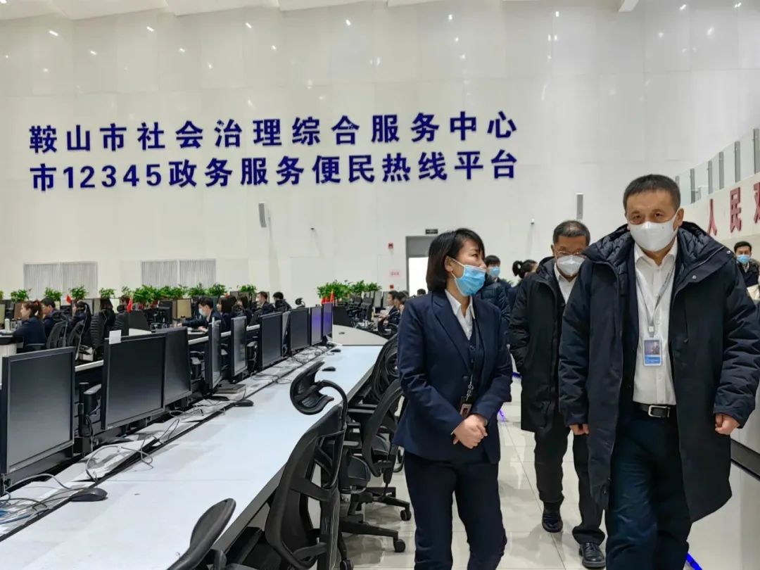 数九冬风冰雪寒，新春慰问关怀暖