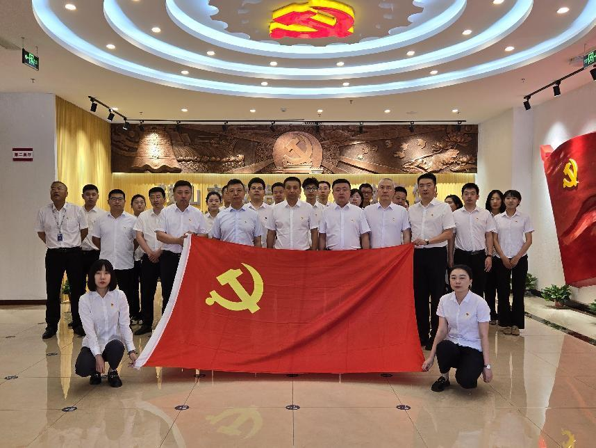 人生就是博集团纪委组织党员干部参观警示教育馆